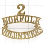 2 / NORFOLK / VOLUNTEERS WW1 brass VTC shoulder title.