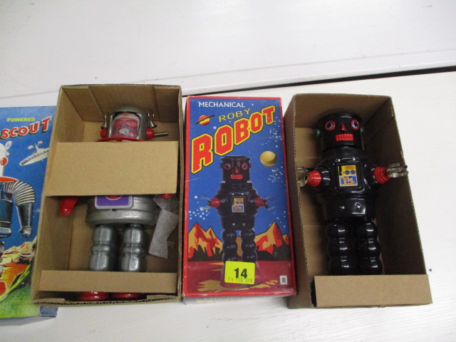 A Chinese Ha Ha toy mechanical Roby Robot, boxed and a Chinese Astro Scout wind up, friction power - Image 2 of 2