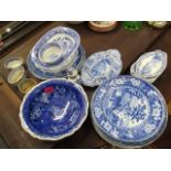 A mixed lot of Italian Spode to include plates, bowls, a pepperette and other items