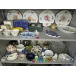 A selection of early 19th century ceramics to include a tea bowl and saucer, a Chinese blue and