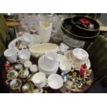 Tableware to include Royal Osbourne, Royal Worcester Gourmet pattern, Sylvac and composition