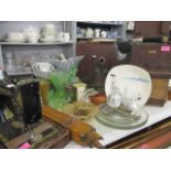 A vintage lot to include a Midwinter Stylecraft 'Cannes' dinner plate A/F, Art Deco dressing table