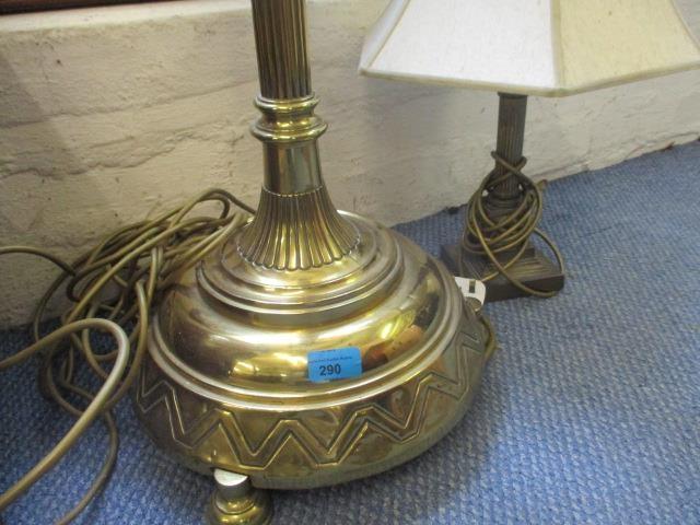 A mid 20th century brass standard lamp with shade, together with a brass table lamp and shade - Image 2 of 3