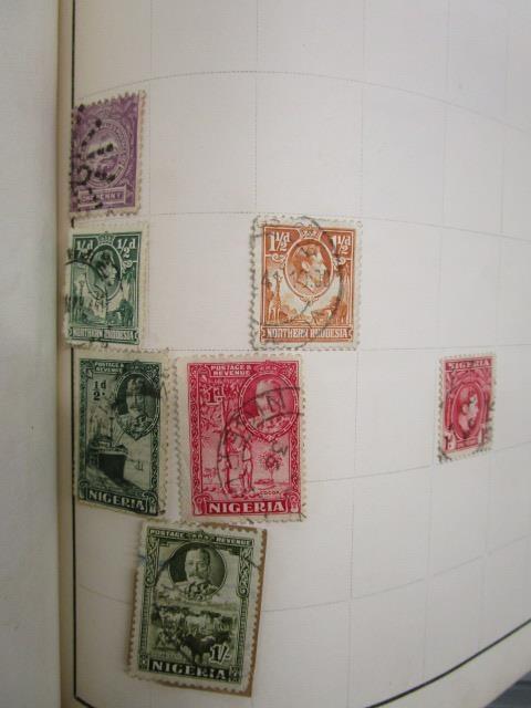 An album of postage stamps from around the world, from the late 19th century and later - Image 2 of 4