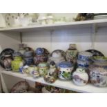 A quantity of oriental china to include Imari