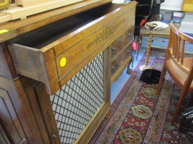 An early 20th century walnut chiffoniere having side doors and one central door below a single - Image 5 of 5