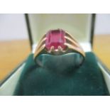 A 9ct gold gents ring set with ruby 4.9g