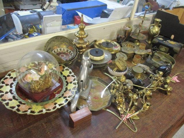 A mixed lot of mainly metal ware to include Middle Eastern brass dishes and other items