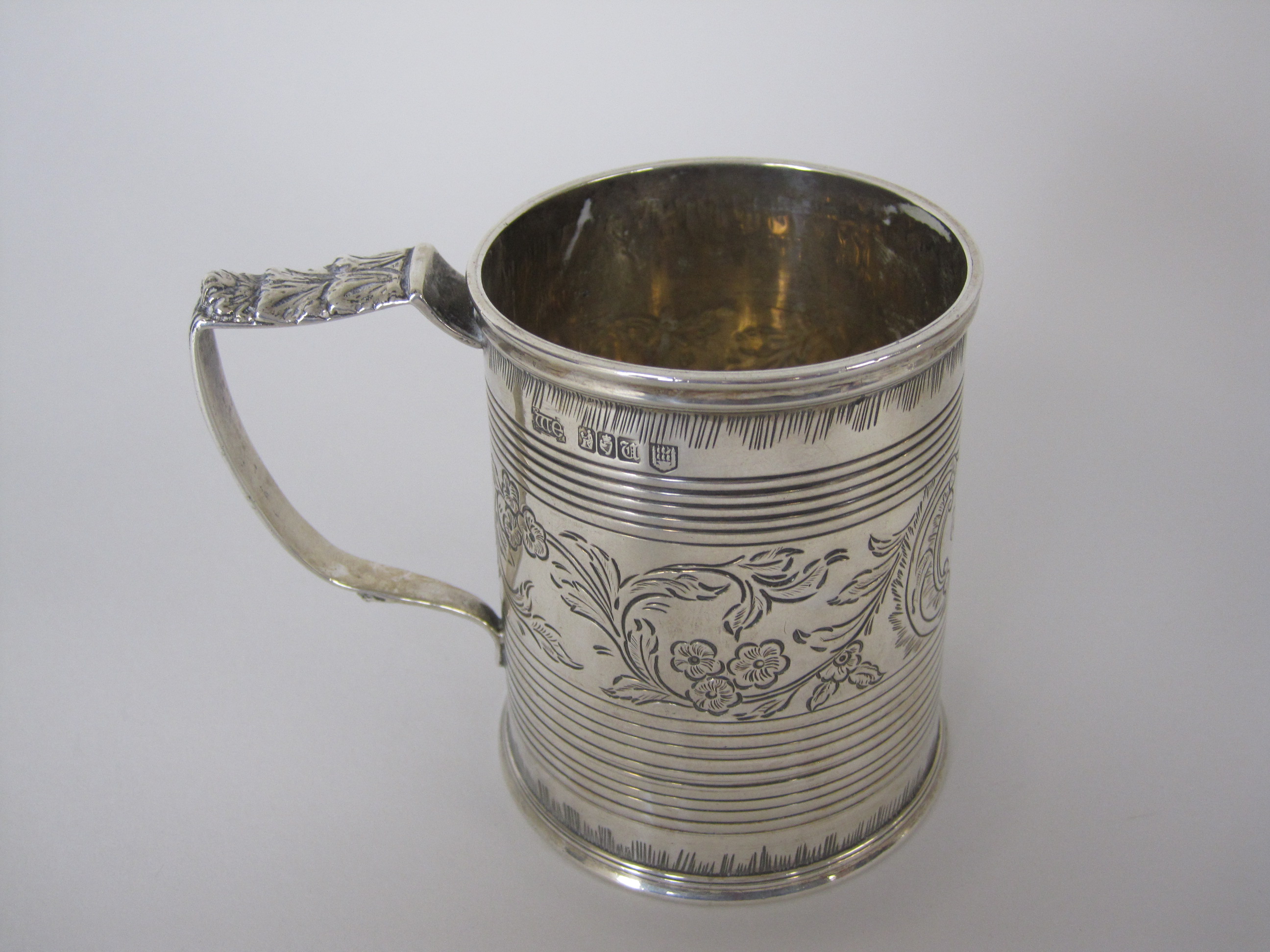 A George V Irish silver Christening Mug with reeded bands, floral and leafage frieze, engraved - Image 7 of 13