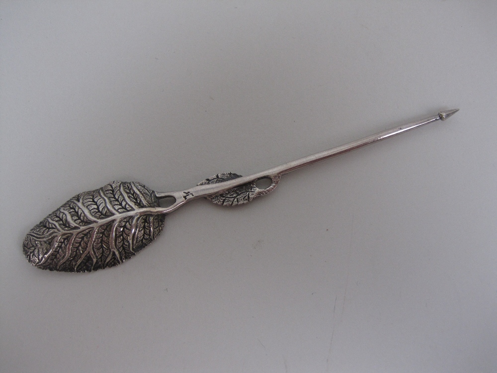 An 18th Century cast silver Mote Spoon, the bowl in the form of a pierced leaf - Image 4 of 7