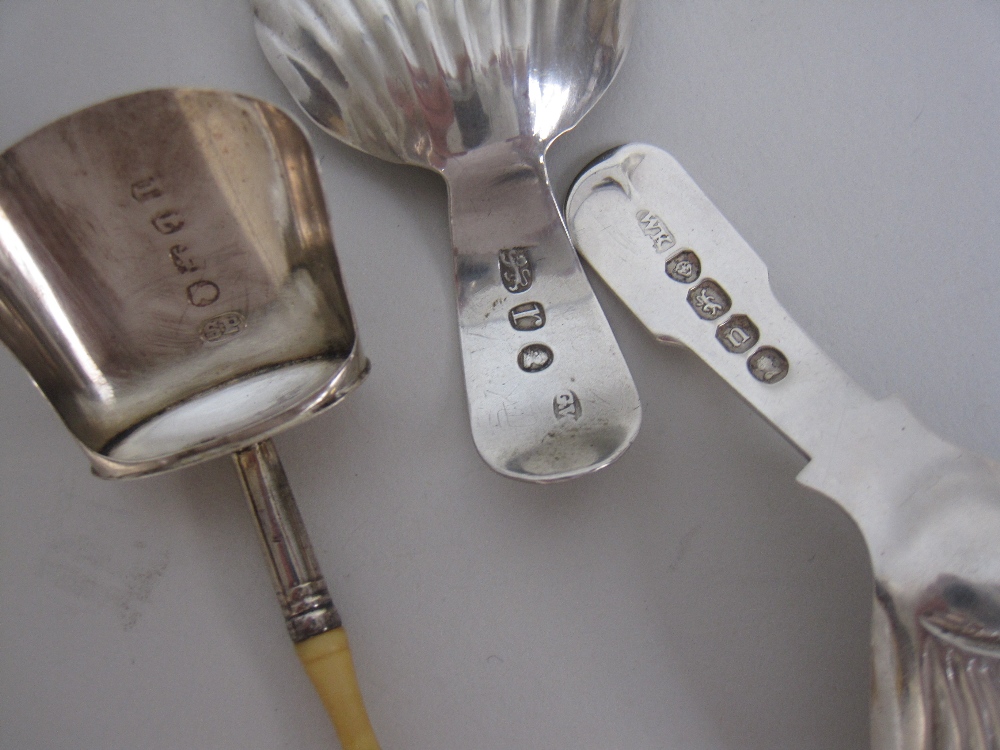 A George III silver Caddy Spoon with scallop bowl and bright-cut stem, London 1792, maker: G.W., - Image 2 of 2