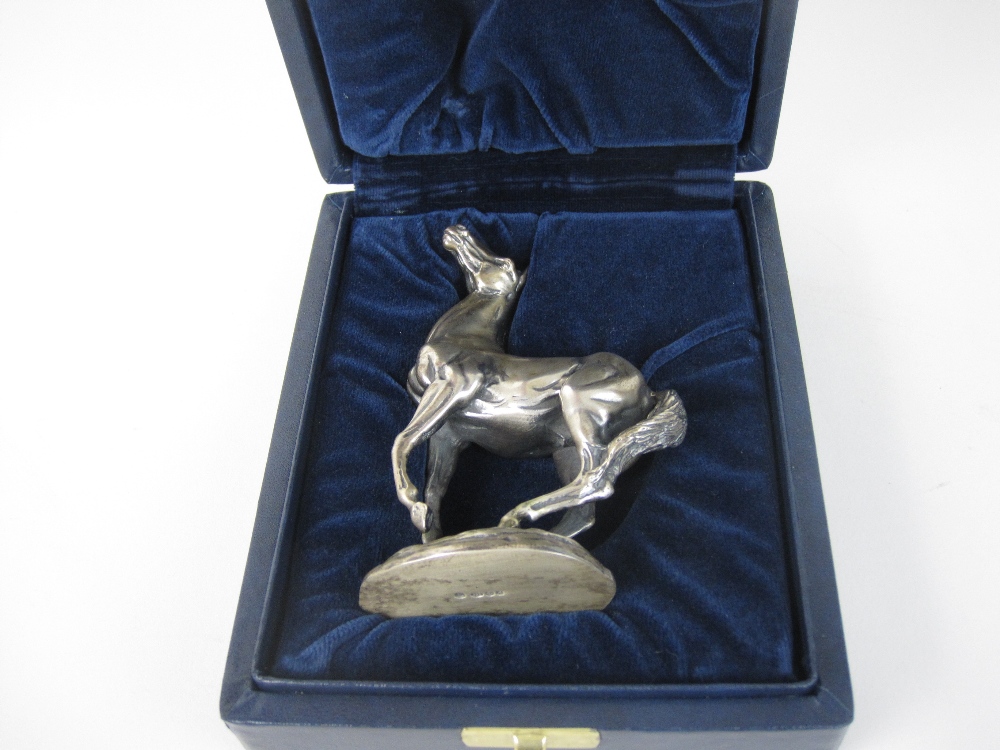 An Elizabeth II silver Horse "Playing Up" on oval base, London 1975, Original design by Lorne McKean - Image 5 of 7