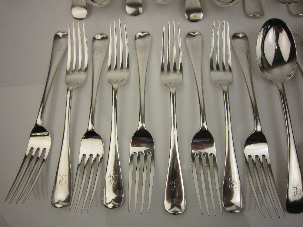 A Canteen of Elizabeth II silver Hanovarian pattern Flatware, Sheffield 1967 Cooper Bros & Sons, - Image 3 of 6