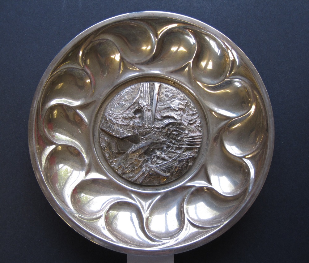 An embossed silver Bowl having relief scene to commemorate 150th Anniversary of RNLI, by AURUM, - Image 2 of 2