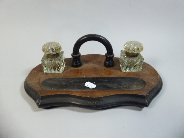 A Victorian Desktop Ink Stand / Pen Rest with Hooped Carrying Handle,