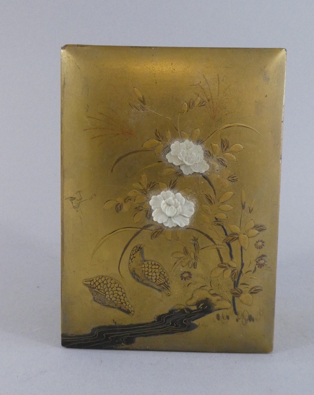 A Pretty Japanese Gilt and Lacquer Box, with Applied Mother of Pearl Flowers, - Image 2 of 2