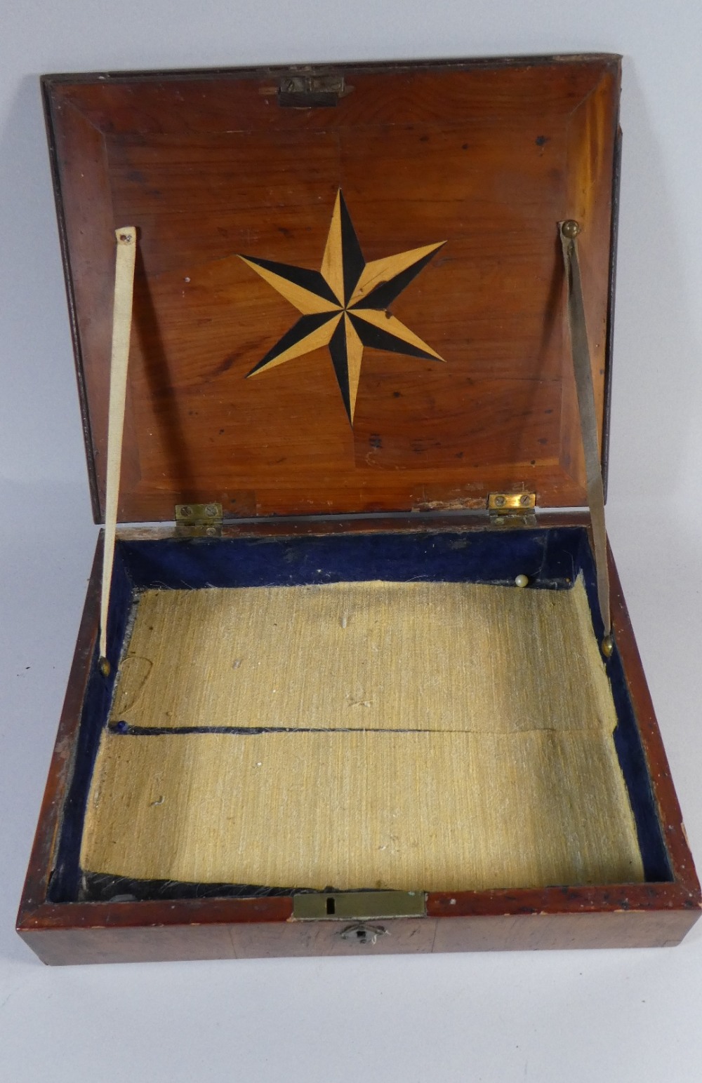 A 19th Century Mixed Wood Marquetry Inlaid Ladies Jewellery Box. - Image 3 of 3