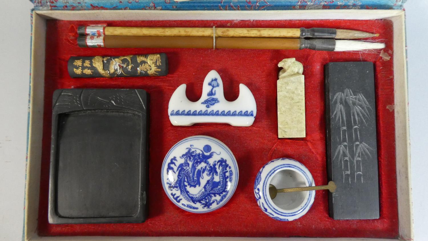 A Cased Chinese Writing Set to Include Writing Brushes, Ink, Seal etc - Bild 3 aus 5