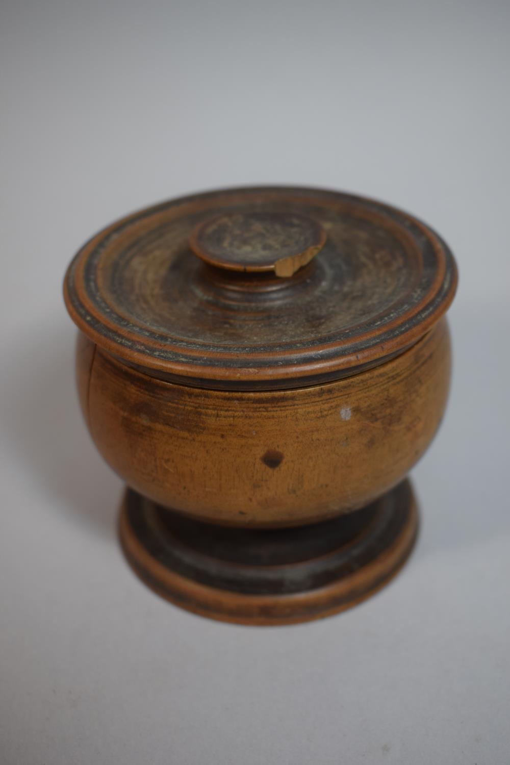 A Tray Containing Three Vintage Fans, Lidded Boxes, Turned Wooden Vase and Cover etc - Image 4 of 8