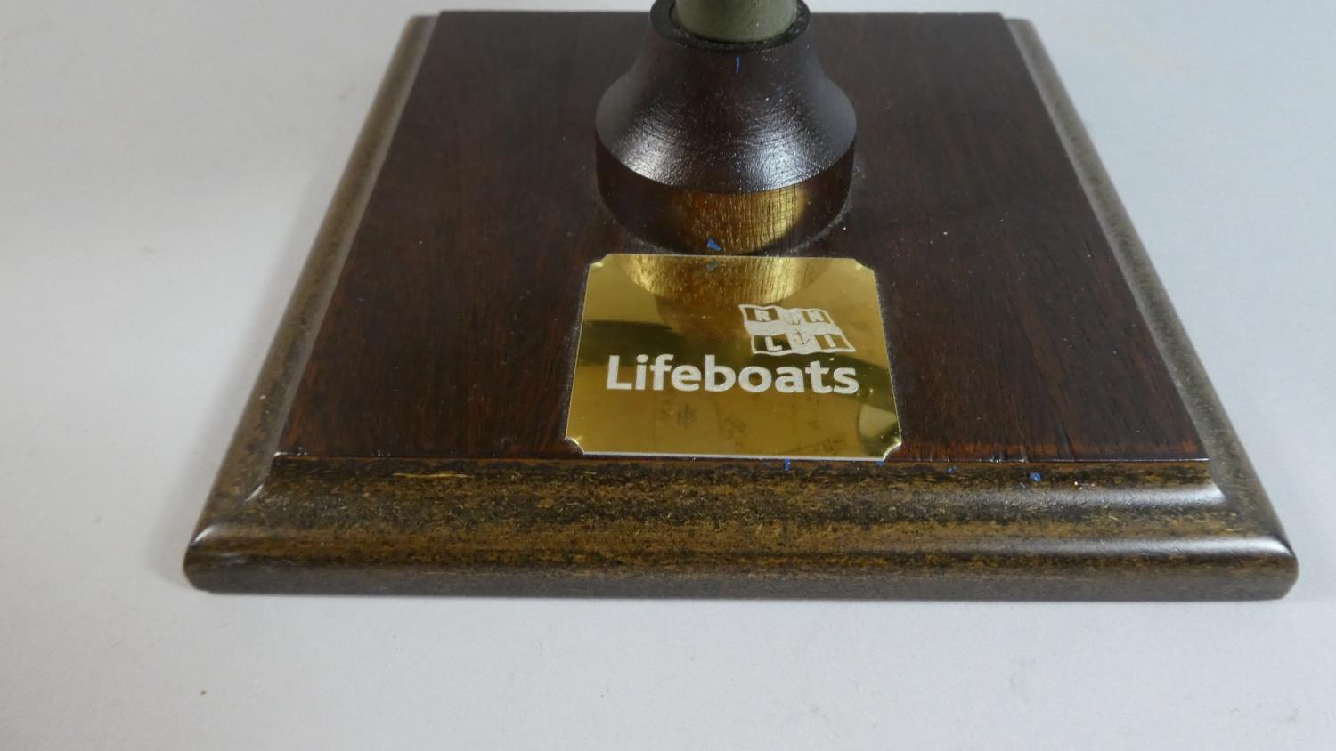 A Cram Classic American Table Globe on Wooden Stand with Brass Plaque Inscribed "Lifeboats", 33cm - Image 2 of 2