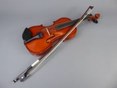 A Primavera (made for The Sound Post UK), Size 1/8 Child's Violin, complete with bow and case.