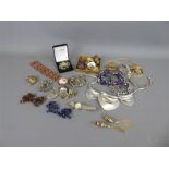 Miscellaneous Costume Jewellery