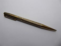 A VIntage 9ct Gold Yard O' Led Engine Turned Propelling Pencil.