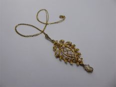 An Edwardian 15ct Yellow Gold Split Pearl Pendant.