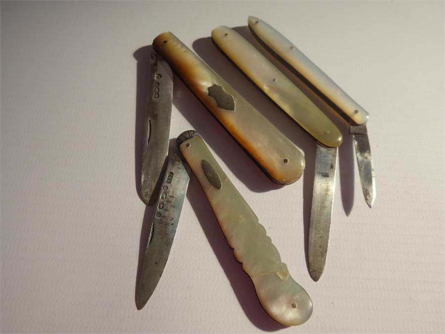 Gentleman's Lot Silver and Mother of Pearl Pen Knives