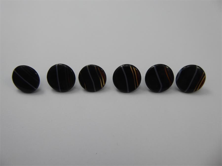 A Gentleman's Set of Antique Banded Agate Dress Buttons - Image 2 of 2