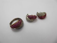 An 18ct Yellow & White Gold Diamond and Pink Sapphire Ring