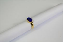 An 18ct Yellow Gold Blue Opal Ring