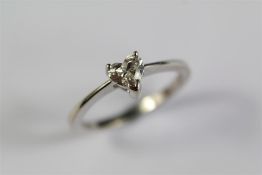 A Lady's 18ct White Gold Diamond Solitaire of approx .25cts