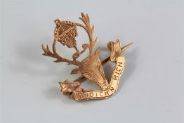 A 9ct Yellow Gold Seaforth Highlanders of Canada Sweetheart Brooch