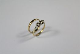 A 9ct White Stone Ring