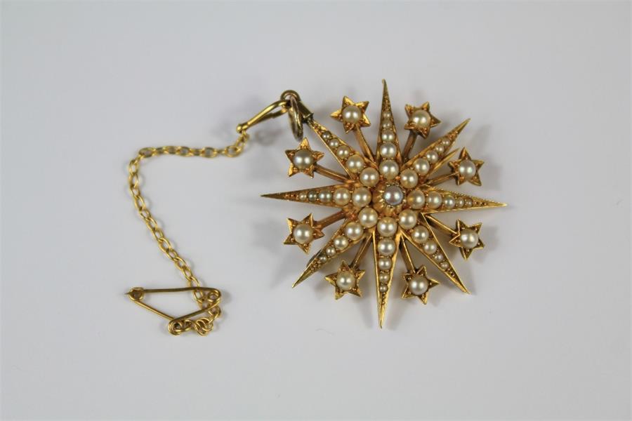 An Edwardian 18ct Yellow Gold and Pearl Star Brooch