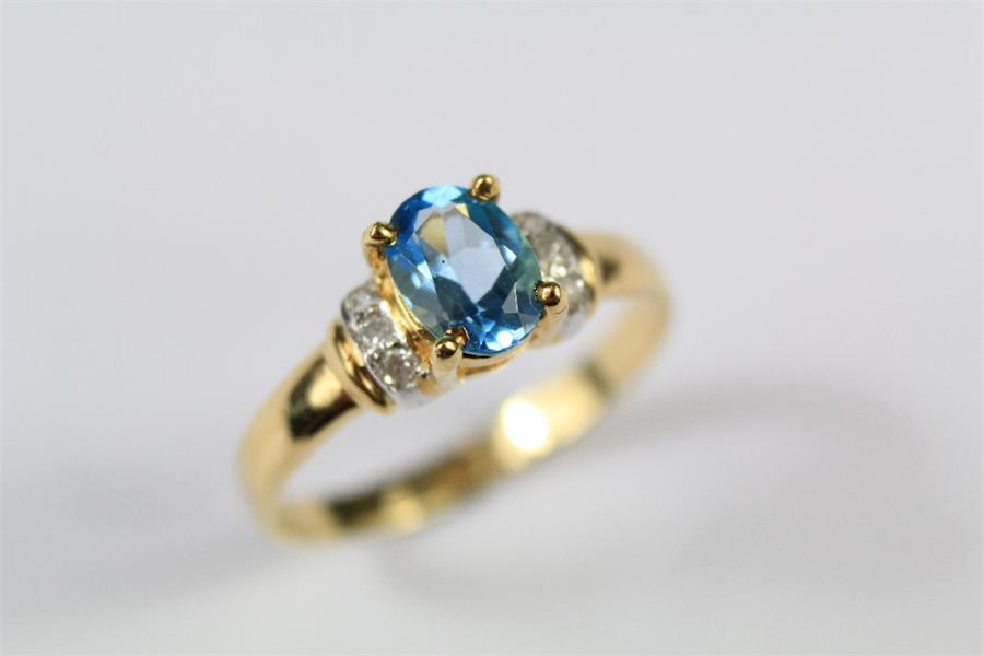 An 18ct Yellow Gold Blue Topaz and Diamond Ring - Image 3 of 3