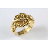 A Gentleman's Antique 18ct Yellow Gold Diamond Knot Ring