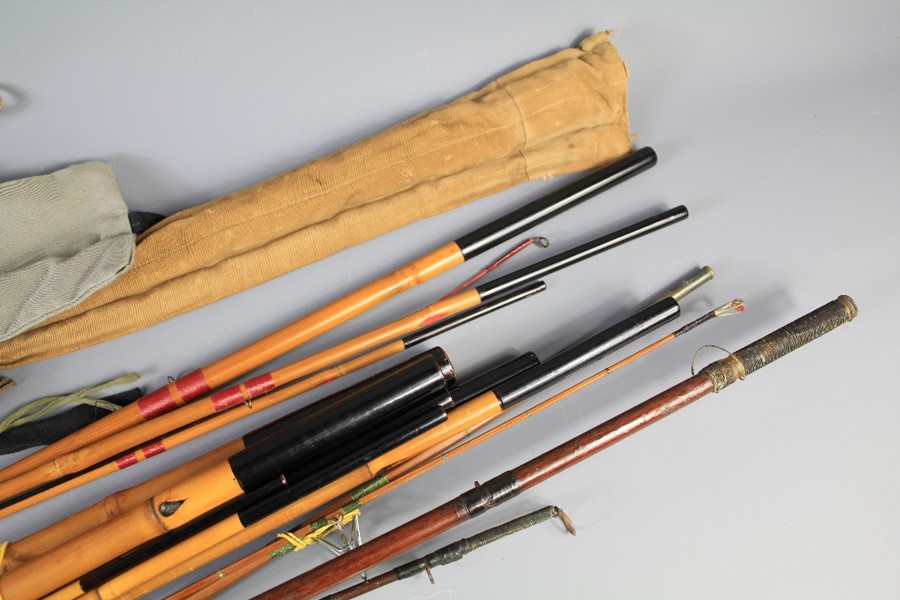 A Quantity of Vintage Rods - Image 3 of 3