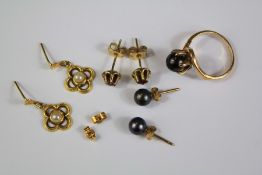 A 9ct Black Pearl Ring and Earring Set