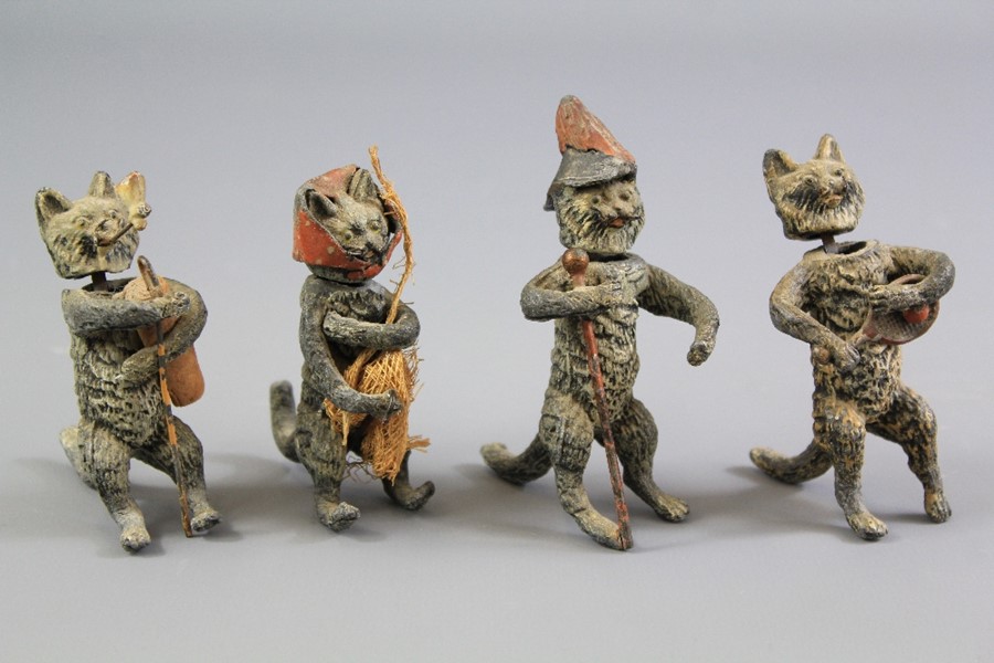 A Set of Antique Cold Cast Bronze Nodding Cats