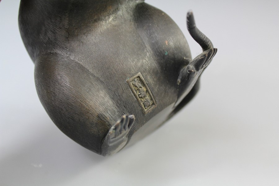 A Meiji Period Japanese Bronze Rat - Image 4 of 5