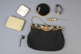 A Circa 1920's Vintage Beaded Handbag