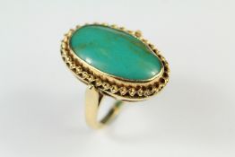 A 14ct Yellow Gold Turquoise-Style Cameo Ring