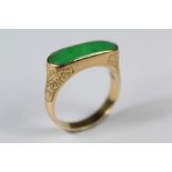 Antique Chinese 18ct Gold Jade Ring