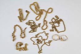 A Collection of 9ct Gold Jewellery