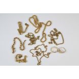 A Collection of 9ct Gold Jewellery