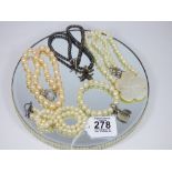 4 X PEARL NECKLACES & 1 PEARL BRACELET. 2 WITH 925 SILVER CLASPS