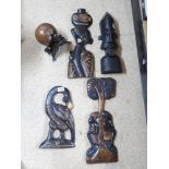 COLLECTION OF CARVED WOODEN AFRICAN ITEMS INCLUDING WALL PLAQUES