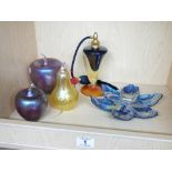QUANTITY OF GLASS ITEMS INCLUDING PAPERWEIGHTS